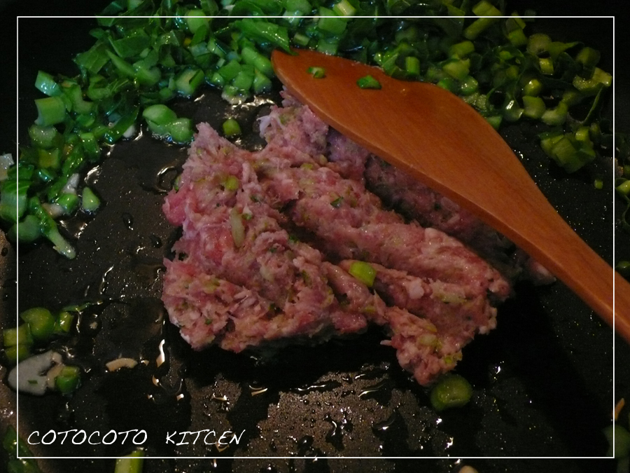 http://cotoco.jp/kitchen/cotocoto/images_entry/meat-soboro1.jpg